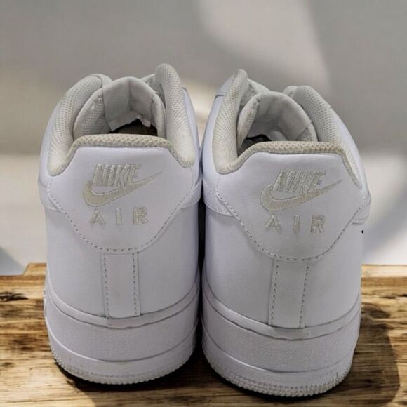 Nike Men’s Air Force 1 Move To Zero - Triple White W Size 13 - Picture 3 of 5